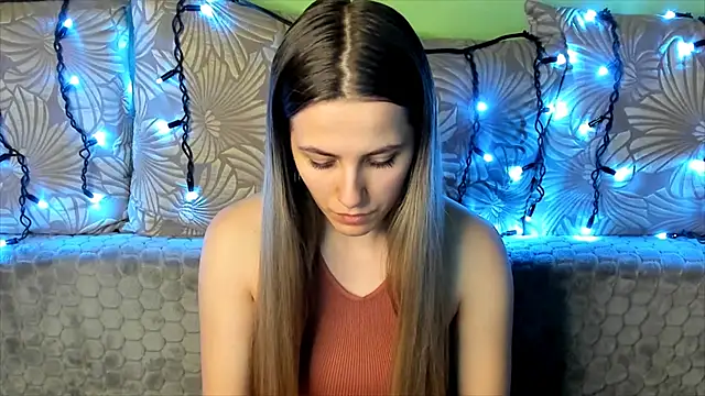 Snapshot of MaggieCake chatting on January 2025 01:30:01 AM MaggieCake online show from January 2025 01:30:01 AM