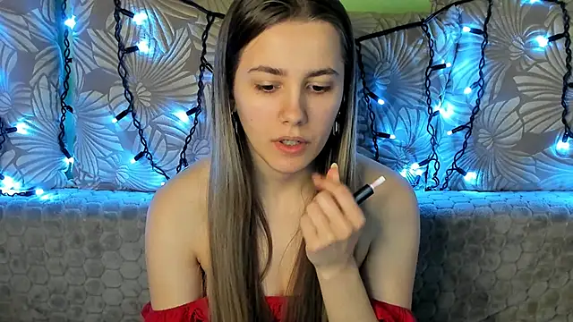 Snapshot of MaggieCake chatting on February 2025 08:49:01 AM MaggieCake online show from February 2025 08:49:01 AM