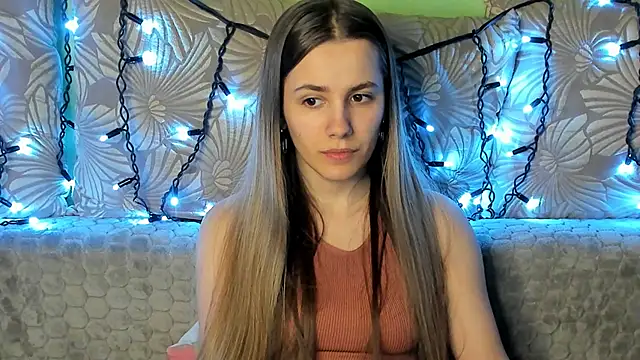 Snapshot of MaggieCake chatting on February 2025 01:34:01 AM MaggieCake online show from February 2025 01:34:01 AM