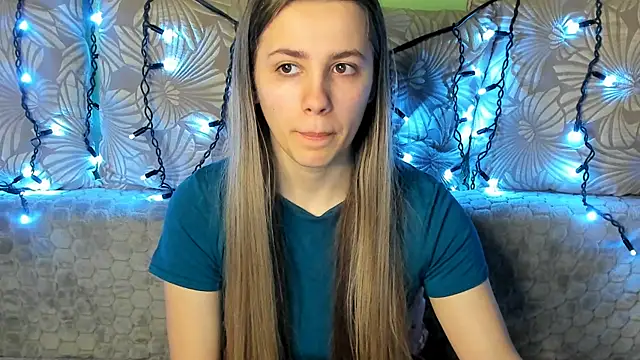 Snapshot of MaggieCake chatting on February 2025 04:55:01 AM MaggieCake online show from February 2025 04:55:01 AM