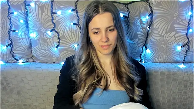MaggieCake online show from April 2026 02:49:02 AM
