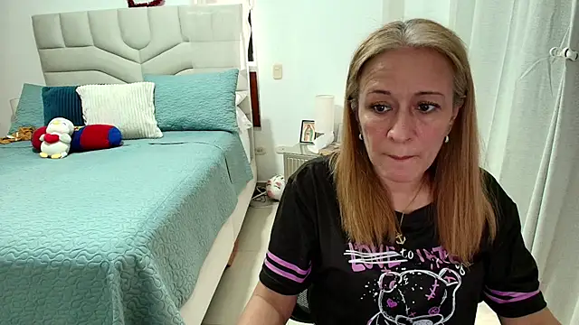 Naty Stone online show from July 2026 08:41:01 PM