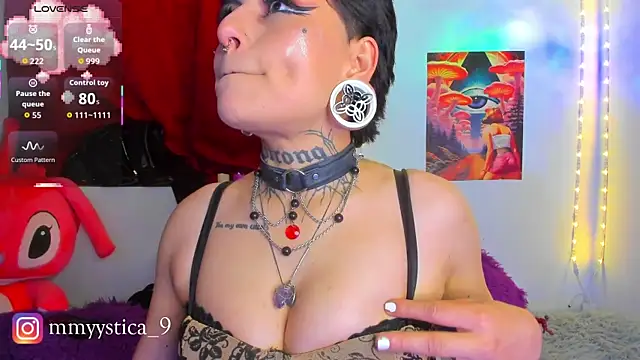 Snapshot of Rainnbow_ chatting on October 2025 08:09:02 AM Rainnbow online show from October 2025 08:09:02 AM