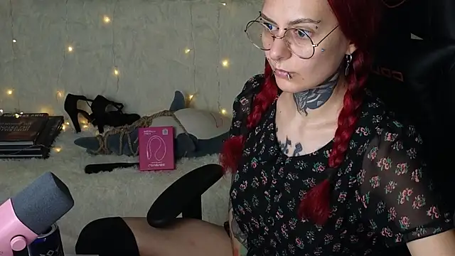 Ginger Stay online show from October 2025 09:12:02 PM