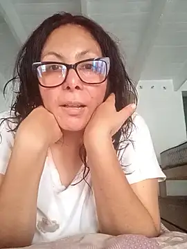 Anypink online show from March 2026 10:35:01 PM