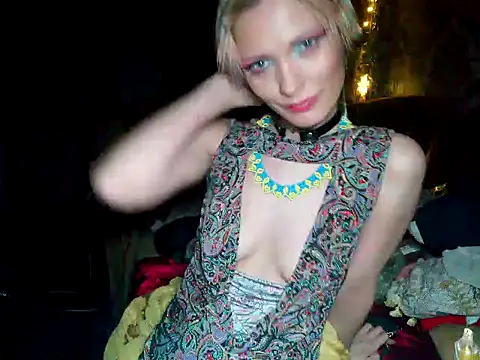 WildMissNiks online show from December 2024 01:45:02 PM