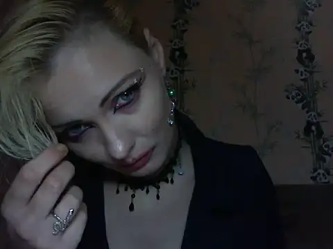 WildMissNiks online show from May 2026 08:22:02 AM