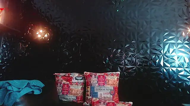 PINK  LOLA1 online show from December 2024 04:25:02 PM