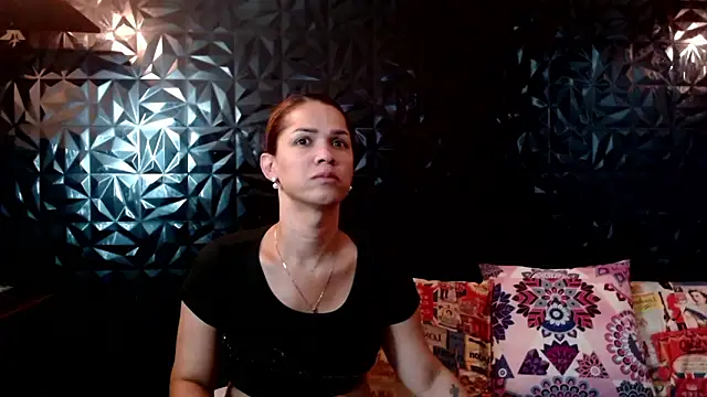 PINK  LOLA1 online show from March 2026 01:22:01 PM