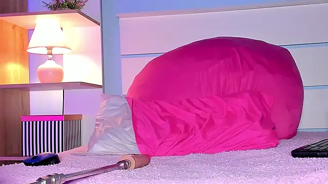 alicialittle online show from March 2025 08:23:02 PM