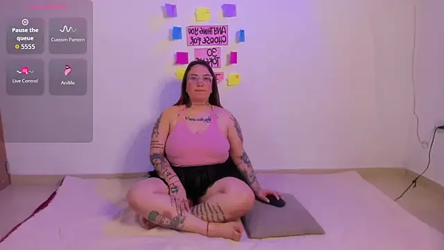 MiaYMolly online show from March 2026 02:38:02 AM