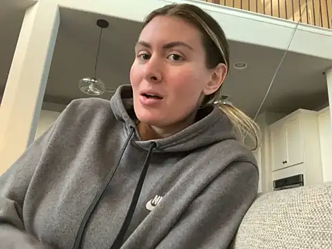 Alyssa rhoades online show from January 2025 11:10:02 PM