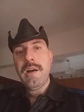 Snapshot of Leatherman82 chatting on June 2026 01:12:01 PM Leatherman82 online show from June 2026 01:12:01 PM
