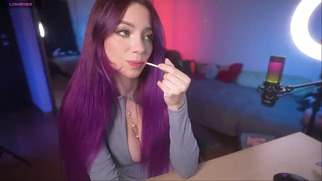 Emberella  online show from March 2025 04:46:02 PM