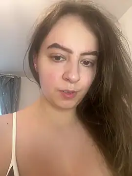 eleonoree online show from June 2026 05:45:01 PM