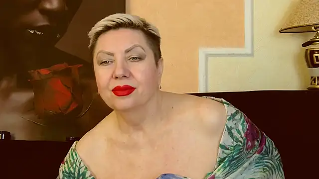 LadyPosh online show from December 2024 10:02:02 PM