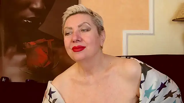 LadyPosh online show from September 2025 08:57:01 PM