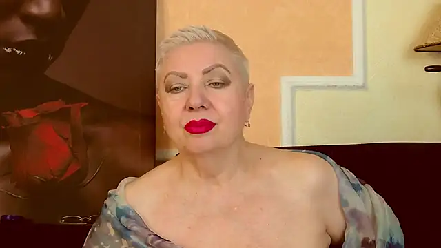 Snapshot of LadyPosh chatting on July 2026 08:46:01 PM LadyPosh online show from July 2026 08:46:01 PM