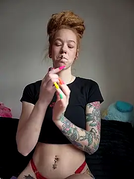 LucidLucy online show from February 2026 05:01:01 PM