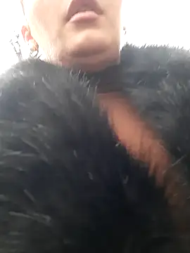 Snapshot of Dirtyfeelin chatting on December 2024 11:30:02 AM Dirtyfeelin online show from December 2024 11:30:02 AM