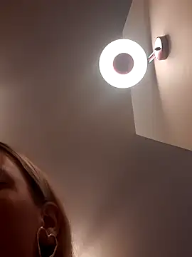 Snapshot of Dirtyfeelin chatting on February 2026 11:24:01 AM Dirtyfeelin online show from February 2026 11:24:01 AM