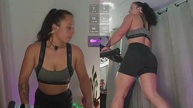 Snapshot of afroditaP_ chatting on October 2025 09:37:01 AM afroditaP online show from October 2025 09:37:01 AM