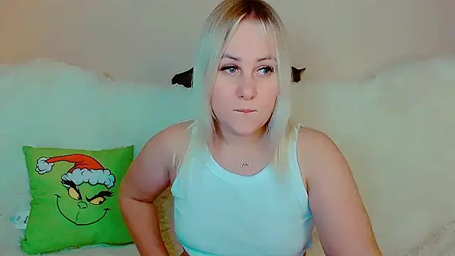 Snapshot of Givemetime_ chatting on January 2025 07:32:01 PM Givemetime online show from January 2025 07:32:01 PM