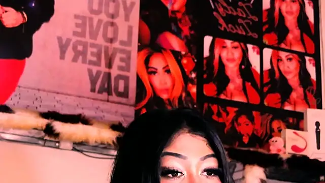 Snapshot of indian_dreamgirl chatting on September 2025 12:43:01 PM indian dreamgirl online show from September 2025 12:43:01 PM