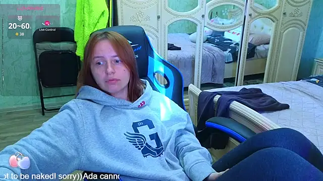 Snapshot of DanaMartina chatting on October 2025 12:24:02 PM DanaMartina online show from October 2025 12:24:02 PM