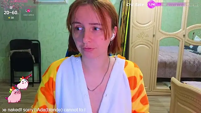 Snapshot of DanaMartina chatting on October 2025 05:19:02 AM DanaMartina online show from October 2025 05:19:02 AM