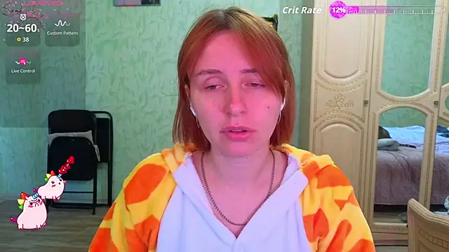 Snapshot of DanaMartina chatting on October 2025 12:17:01 PM DanaMartina online show from October 2025 12:17:01 PM