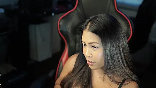 Bubbleliyah online show from December 2024 07:36:01 PM