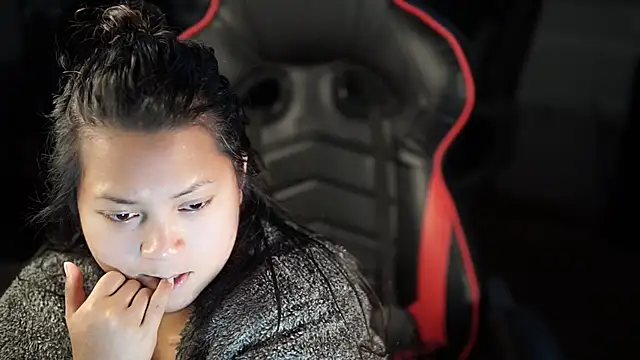 Bubbleliyah online show from December 2024 09:09:02 PM