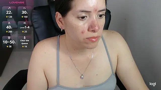 spicey latina online show from May 2026 07:32:02 PM