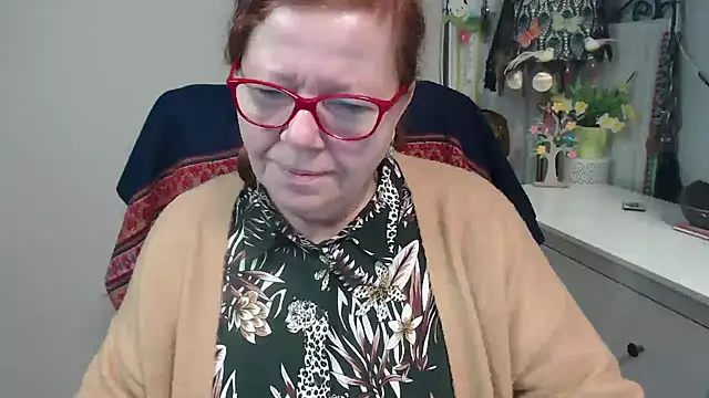 Snapshot of Adelewildx chatting on November 2025 03:56:02 AM Adelewildx online show from November 2025 03:56:02 AM