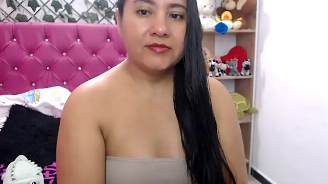 Snapshot of BellaBellosinia chatting on January 2025 03:30:02 AM BellaBellosinia online show from January 2025 03:30:02 AM