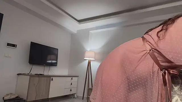 Snapshot of SexyMissMe chatting on October 2025 02:21:02 PM SexyMissMe online show from October 2025 02:21:02 PM