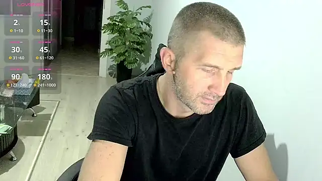 Snapshot of Maribor chatting on October 2025 09:25:02 PM Maribor online show from October 2025 09:25:02 PM