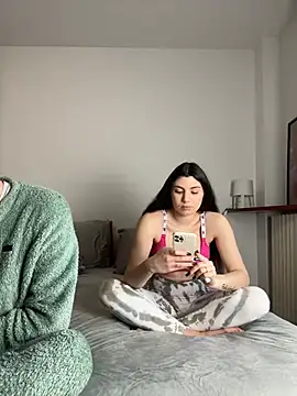 couplepenetration online show from January 2025 09:44:02 AM