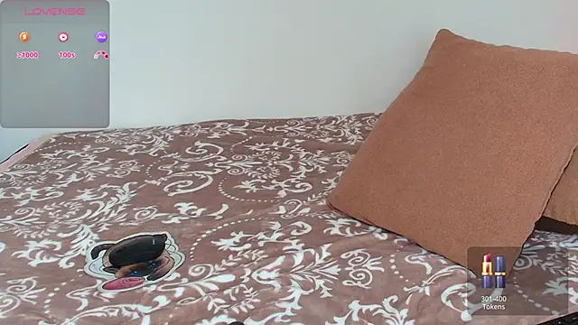 Snapshot of SuchArt_ chatting on October 2025 03:55:02 PM SuchArt online show from October 2025 03:55:02 PM