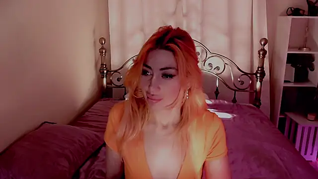 Snapshot of AnnieGOld_ chatting on December 2024 03:29:02 AM AnnieGOld online show from December 2024 03:29:02 AM