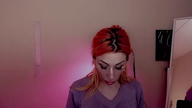 Snapshot of AnnieGOld_ chatting on December 2024 08:45:02 AM AnnieGOld online show from December 2024 08:45:02 AM