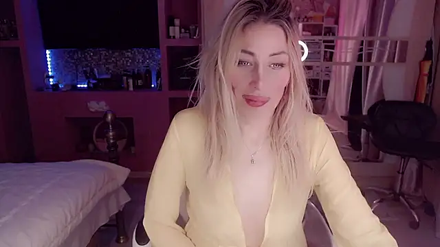 Snapshot of AnnieGOld_ chatting on January 2026 11:31:01 PM AnnieGOld online show from January 2026 11:31:01 PM