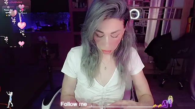 Snapshot of AnnieGOld_ chatting on February 2026 08:23:01 PM AnnieGOld online show from February 2026 08:23:01 PM