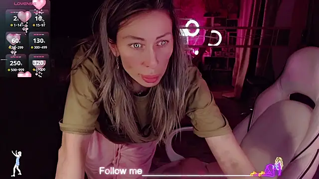 Snapshot of AnnieGOld_ chatting on February 2026 08:53:01 PM AnnieGOld online show from February 2026 08:53:01 PM