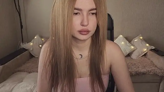 ViolettaLopez online show from September 2025 12:50:02 PM