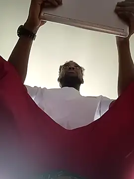 Snapshot of PrinceNoAlbert chatting on February 2025 04:04:02 PM PrinceNoAlbert online show from February 2025 04:04:02 PM