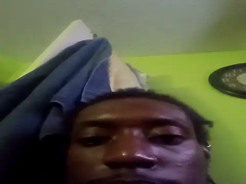 Snapshot of PrinceNoAlbert chatting on October 2025 10:12:02 AM PrinceNoAlbert online show from October 2025 10:12:02 AM