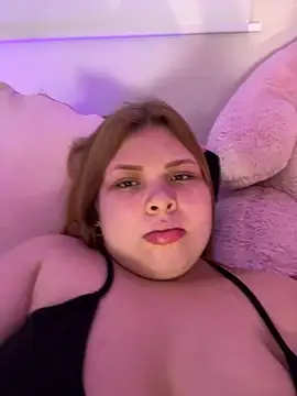 Snapshot of AshlyRouse chatting on March 2025 07:01:02 PM AshlyRouse online show from March 2025 07:01:02 PM