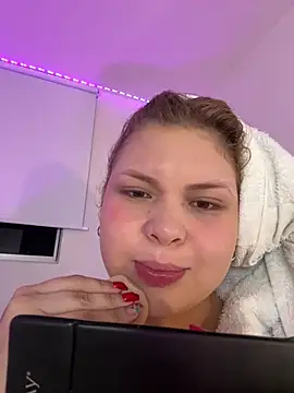 Snapshot of AshlyRouse chatting on March 2025 01:24:01 AM AshlyRouse online show from March 2025 01:24:01 AM